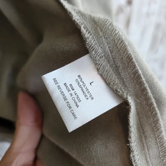 Altar'd State Gray Sleeveless Vest - Picture 4 of 8